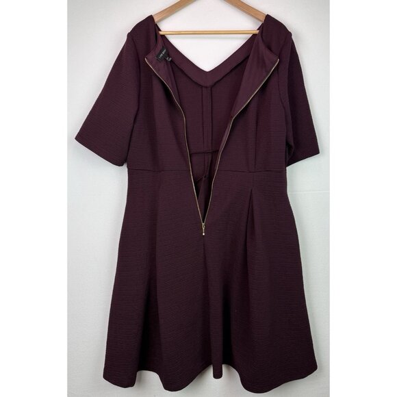 Lane Bryant Fit & Flare V-Neck Dress Knee Length Textured Pleats Purple Sz 18/20 - Picture 3 of 8